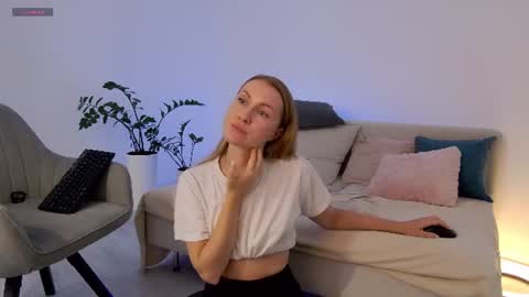 Snapshot of sweetkira1 chatting on 12, 7, 2026 SweetKira1 online show from 12, 7, 2026