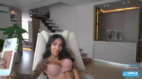 Laura Saenz  Geminis online show from 14, 9, 2025