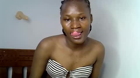 Snapshot of sweetlavie_ chatting on 17, 3, 2026 Titi online show from 17, 3, 2026