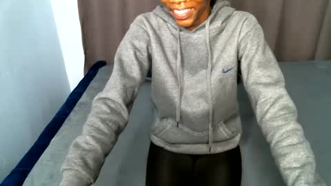 sweetlilly2540 online show from 24, 10, 2025