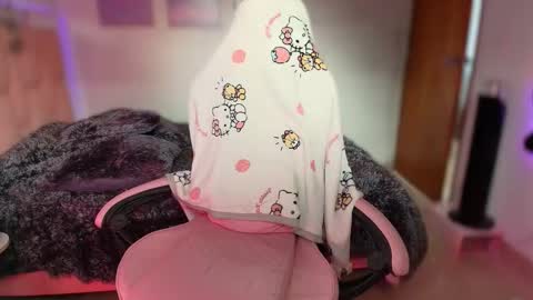 SweetLune online show from 2, 3, 2026