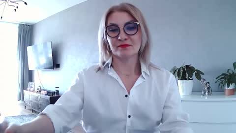 sweetmarthaaa online show from 25, 2, 2026