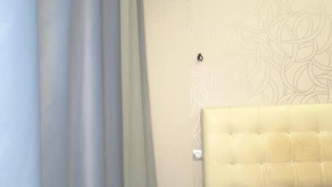 Veronica and Alex online show from 7, 3, 2025