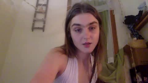 sweetpeach232323 online show from 20, 12, 2024