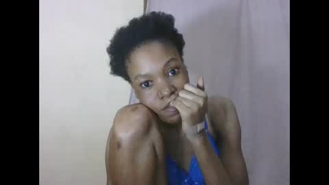 ESTHER online show from 3, 5, 2026