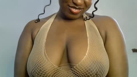 LILY BRANDY online show from 25, 4, 2026