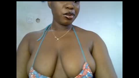 Snapshot of sweetpetitgirl chatting on 6, 7, 2026 LILY BRANDY online show from 6, 7, 2026