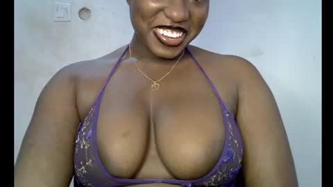 Snapshot of sweetpetitgirl chatting on 6, 7, 2026 LILY BRANDY online show from 6, 7, 2026