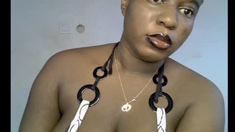 Snapshot of sweetpetitgirl chatting on 15, 7, 2026 LILY BRANDY online show from 15, 7, 2026