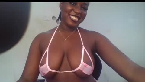 Snapshot of sweetpetitgirl chatting on 24, 7, 2026 LILY BRANDY online show from 24, 7, 2026