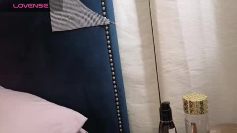 sweetpuddles online show from 6, 3, 2026