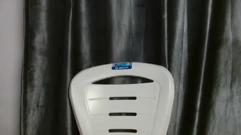 slim ivy online show from 2, 11, 2025