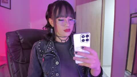 sweett_lust online show from 7, 4, 2026