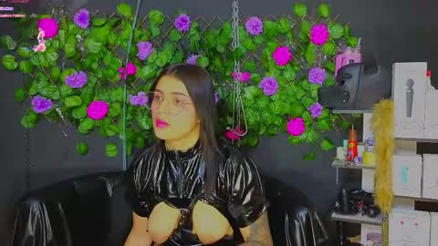 Molly -  INDEPENDENT MODEL online show from 10, 5, 2026