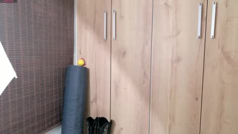    online show from 24, 2, 2025