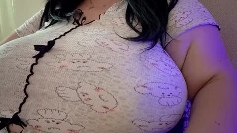 Snapshot of sweettm chatting on 8, 6, 2026 Maya online show from 8, 6, 2026