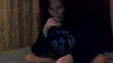 Snapshot of sweettoothtrixie chatting on 18, 9, 2025 Sweet Tooth Trixie online show from 18, 9, 2025