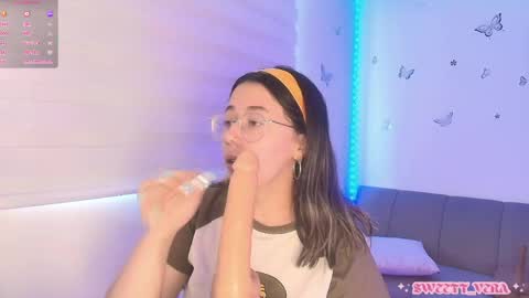Snapshot of sweettvera_ chatting on 11, 5, 2026 Veronica Independent Model online show from 11, 5, 2026