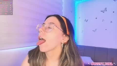 Snapshot of sweettvera_ chatting on 12, 5, 2026 Veronica Independent Model online show from 12, 5, 2026