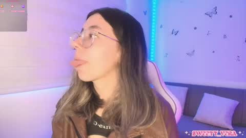 Snapshot of sweettvera_ chatting on 22, 5, 2026 Veronica Independent Model online show from 22, 5, 2026