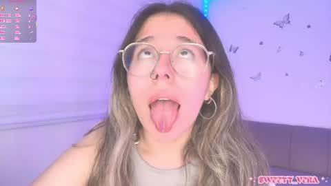 Snapshot of sweettvera_ chatting on 19, 6, 2026 Veronica Independent Model online show from 19, 6, 2026