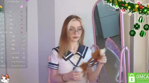 Snapshot of sweetuniporn chatting on 6, 1, 2025 Elis  a little vacation Ill be here Saturday my schedules in bio online show from 6, 1, 2025
