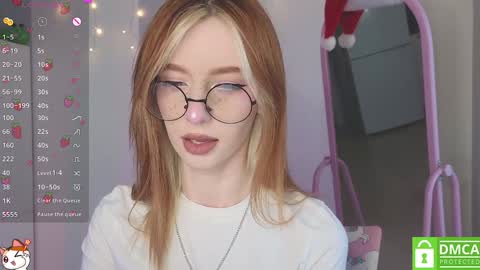 Snapshot of sweetuniporn chatting on 14, 1, 2025 Elis  a little vacation Ill be here Saturday my schedules in bio online show from 14, 1, 2025