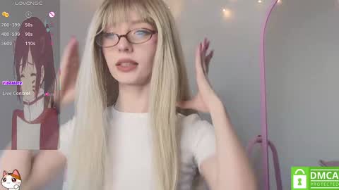 Snapshot of sweetuniporn chatting on 2, 2, 2025 Elis  a little vacation Ill be here Saturday my schedules in bio online show from 2, 2, 2025