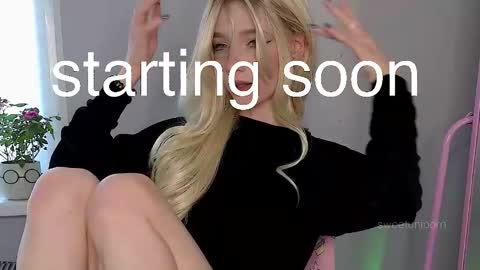 Snapshot of sweetuniporn chatting on 21, 9, 2025 Elis  a little vacation Ill be here Saturday my schedules in bio online show from 21, 9, 2025