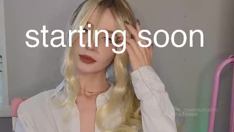 Snapshot of sweetuniporn chatting on 5, 10, 2025 Elis  a little vacation Ill be here Saturday my schedules in bio online show from 5, 10, 2025
