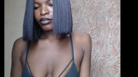 sweetxxboobsx online show from 24, 9, 2025