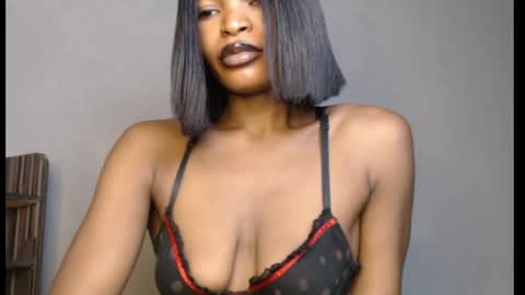 sweetxxboobsx online show from 13, 4, 2026