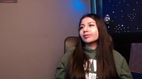 Ashley 3 online show from 6, 3, 2025