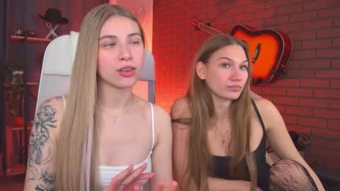 Snapshot of sweety_emilya chatting on 21, 3, 2026 Emily online show from 21, 3, 2026