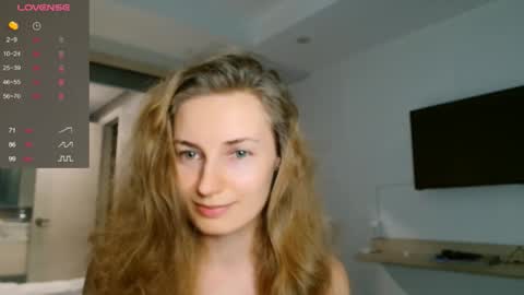 sweety_fruits online show from 23, 10, 2025