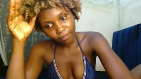 Snapshot of sweety_spixxy chatting on 10, 5, 2026 Dolly online show from 10, 5, 2026
