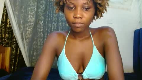 Snapshot of sweety_spixxy chatting on 12, 5, 2026 Dolly online show from 12, 5, 2026