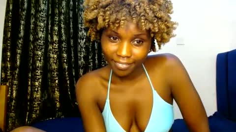 Snapshot of sweety_spixxy chatting on 3, 6, 2026 Dolly online show from 3, 6, 2026
