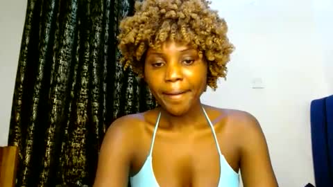 Snapshot of sweety_spixxy chatting on 4, 6, 2026 Dolly online show from 4, 6, 2026