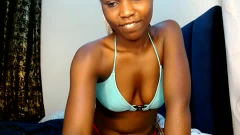 Snapshot of sweety_spixxy chatting on 15, 6, 2026 Dolly online show from 15, 6, 2026