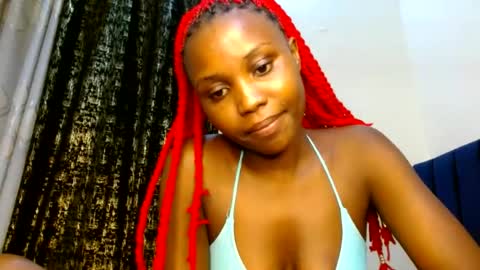Snapshot of sweety_spixxy chatting on 5, 7, 2026 Dolly online show from 5, 7, 2026