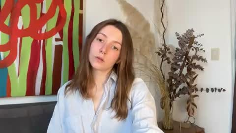 Lily online show from 27, 7, 2026
