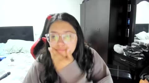 Snapshot of sweetyypeach chatting on 3, 12, 2024 sweetyypeach online show from 3, 12, 2024