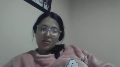 Snapshot of sweetyypeach chatting on 29, 12, 2024 sweetyypeach online show from 29, 12, 2024