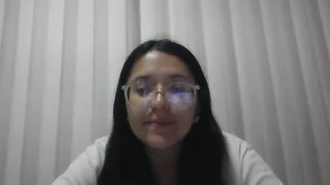 Snapshot of sweetyypeach chatting on 3, 1, 2025 sweetyypeach online show from 3, 1, 2025