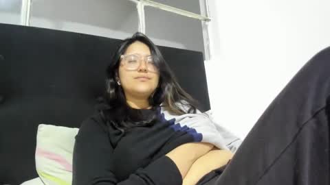 Snapshot of sweetyypeach chatting on 15, 1, 2025 sweetyypeach online show from 15, 1, 2025