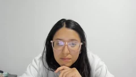 Snapshot of sweetyypeach chatting on 18, 1, 2025 sweetyypeach online show from 18, 1, 2025