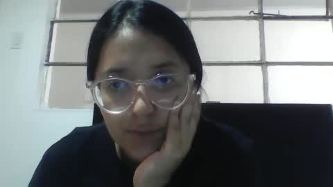 Snapshot of sweetyypeach chatting on 13, 2, 2025 sweetyypeach online show from 13, 2, 2025