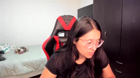 Snapshot of sweetyypeach chatting on 19, 2, 2025 sweetyypeach online show from 19, 2, 2025
