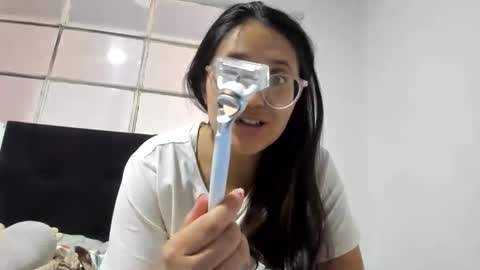 Snapshot of sweetyypeach chatting on 20, 2, 2025 sweetyypeach online show from 20, 2, 2025